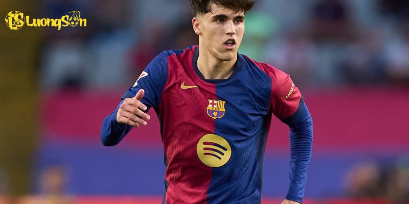 Pau Cubarsí thi đấu khó khắn trước Real Madrid